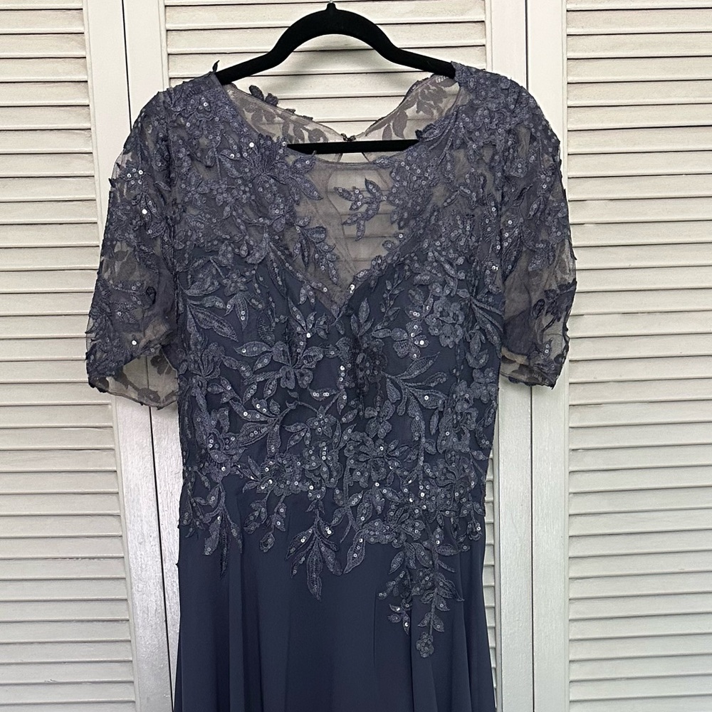 Elegant Navy Blue Evening Dress